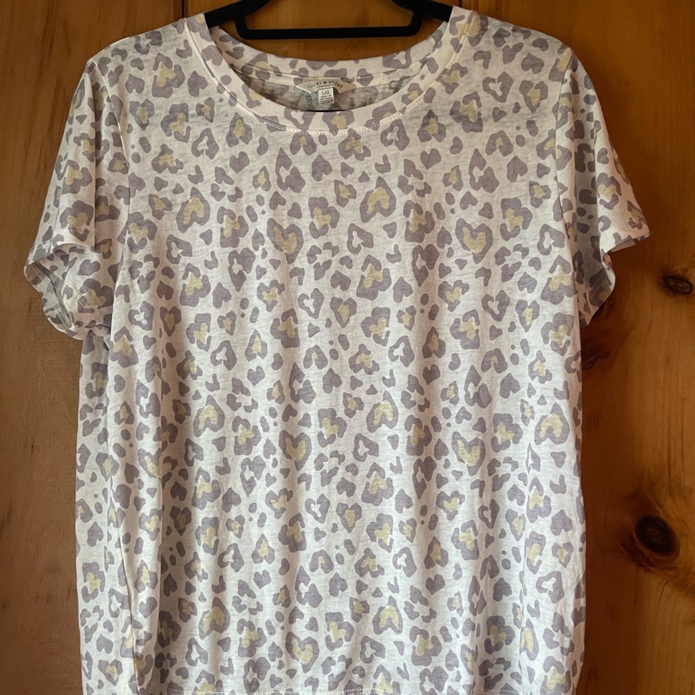LUCKY BRAND T-shirt cheetah SIZE LARGE